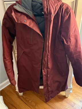 The North Face Women’s Maroon Waterproof Parka Jacket